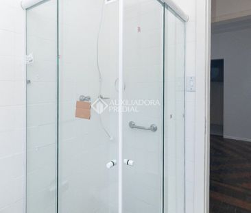 Apartamento com 2 quartos e 60m² para alugar em Menino Deus, Porto ... - Foto 4