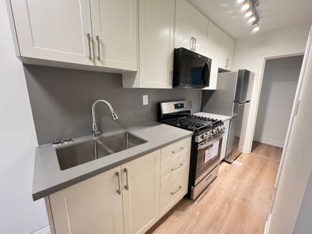 For Lease - 82 Curzon Street Unit# UNIT 2, Toronto, Ontario - Photo 2