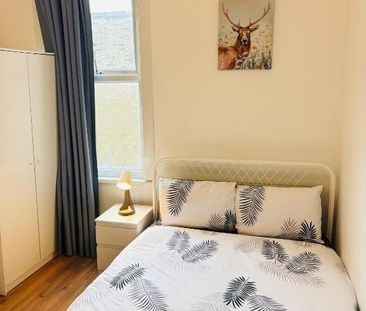 Room in a Shared House, Mossford Street, E3 - Photo 2