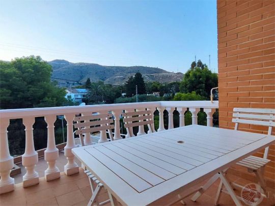 Casa o chalet de alquiler en Calle Confrides, 17, Pueblo Acantilado - Lanuza - Photo 1