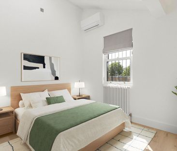 A bright, recently renovated 3 bedroom apartment available to rent ... - Photo 4