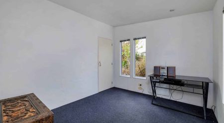 Mediterranean-Inspired Home In Paihia - Photo 3