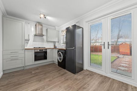 2 bedroom semi-detached house to rent - Photo 3