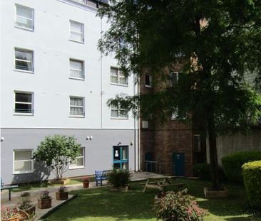 ** Apply on line** 1 bed flat with adapted walk-in Shower, Mackwort... - Photo 4