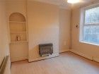 3 Bed - Halifax Old Road, Birkby, Huddersfield - Photo 1
