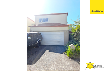 Great Family home located in New Lynn - Photo 4