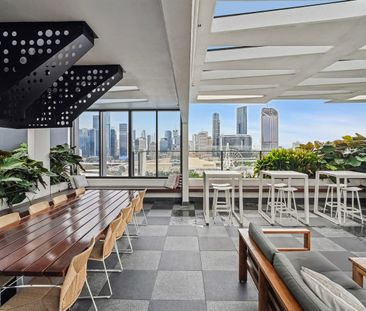 Stylish 1-Bedroom Apartment in Prime South Brisbane Location with P... - Photo 1