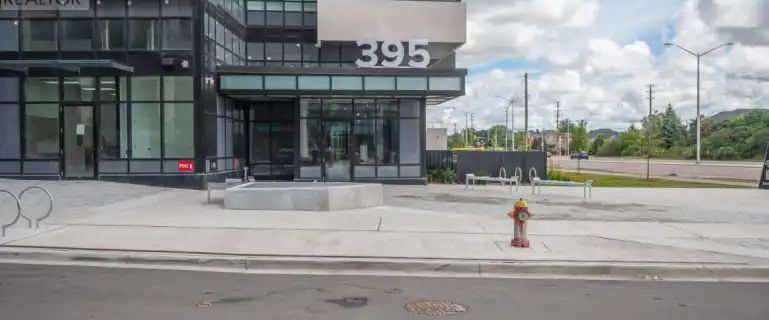 718 - 395 DUNDAS STREET W | 718 - 395 DUNDAS STREET W, Oakville - Photo 1