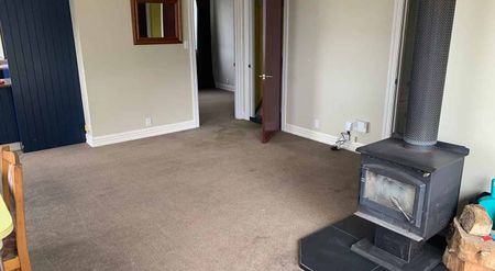 Charming 2BR Home with Deck & Shed! - Photo 3