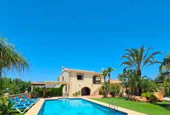 WIDE ESTATE FOR RENT IN TEULADA FOR LONG TERM