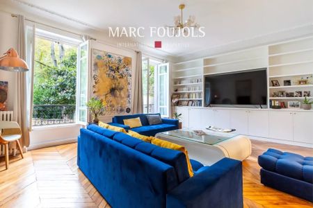 Paris VIII Saint Honoré – 146m² family apartment - Photo 2