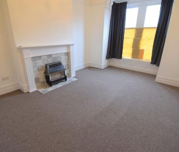 1 bedroom ground floor flat to rent - Photo 1