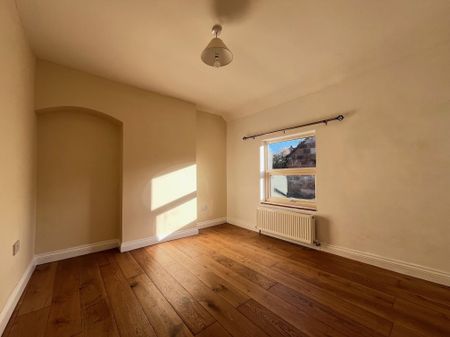 Smithy Bank, Alton - Photo 2