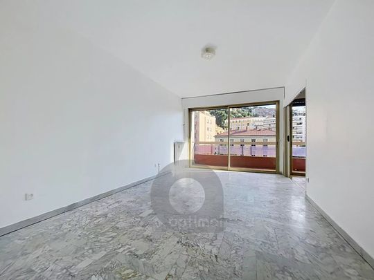 Location Appartement 1 pièce 32m² MENTON 06500 - Photo 1