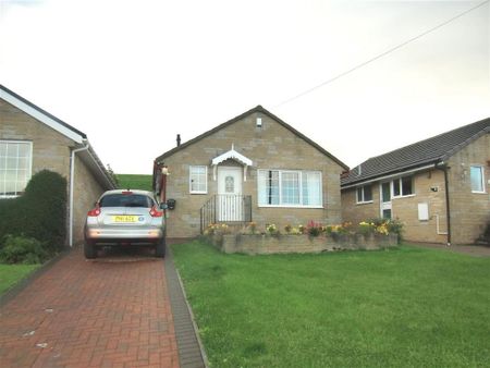 2 bedroom detached bungalow to rent - Photo 4