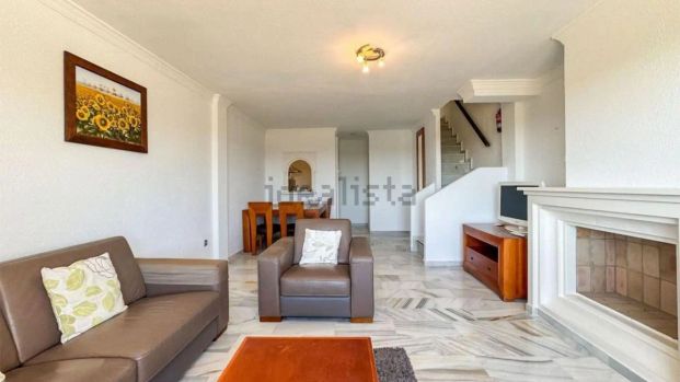 Piso de alquiler en Calle Calle Caracas, 2, Altos de Estepona - Photo 1