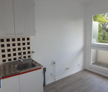 Location Appartement 1 pièce 26m² VIROFLAY 78220 - Photo 2