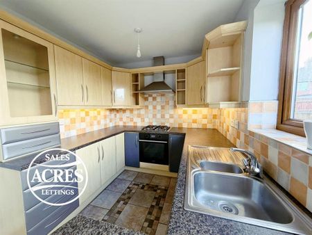 2 bedroom end of terrace house to rent - Photo 3