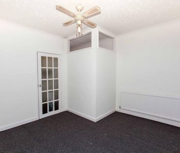 2 bedroom property to rent - Photo 2