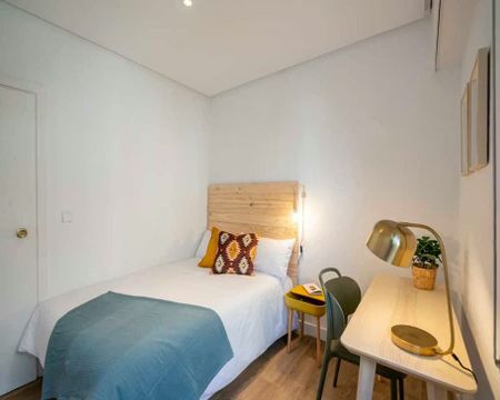 Calle del Conde de la Cimera, Madrid, Community of Madrid 28040 - Foto 2