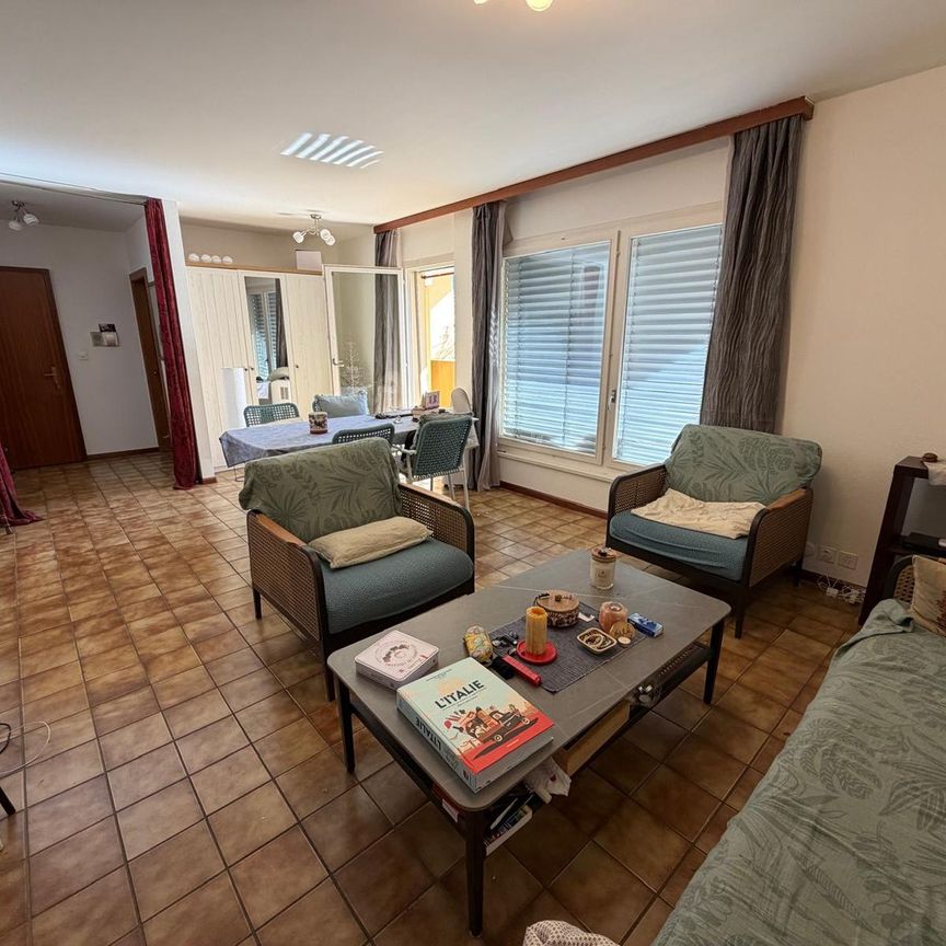 Appartement – 5ème étage – places de parc extérieures - Foto 1