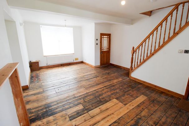 3 bedroom terraced house to rent - Photo 1