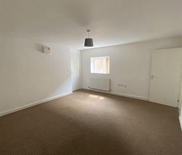 To Let 1 Bed Apartment New Street, Mold Per Calendar Month £550 pcm - Photo 2