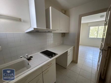 Location Appartement 1 pièce 20m² ROYAN 17200 - Photo 3