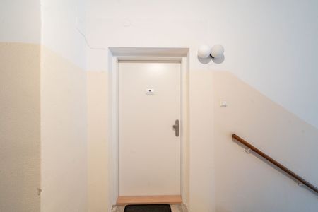 Schillerstraße – Frisch sanierte 1-Zimmer-Wohnung in zentraler Linzer Bestlage! - Photo 2
