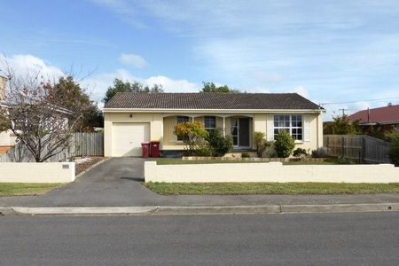 27 Henrietta Grove, West Launceston - Photo 5