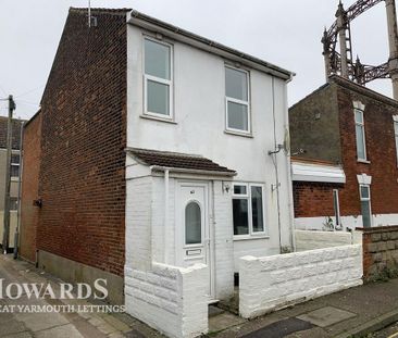 3 bedroom end of terrace house to rent - Photo 4