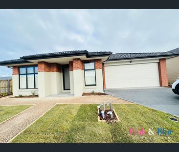 26 Solitaire Way, Wallan, Vic 3756 - Photo 2