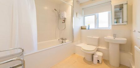 1 bedroom flat to rent - Photo 5