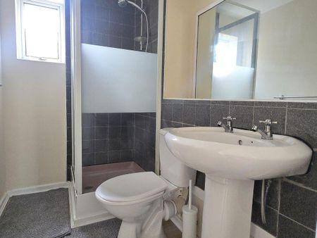 4 bedroom house to rent - Photo 2