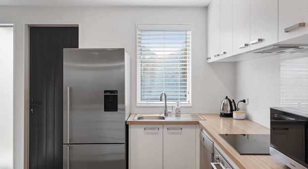 Apartment living in the heart of Merivale - Photo 1