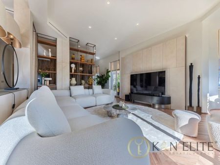 3 room luxury Apartment for rent in Barrio del Centro, Alicante, Valencia - Photo 2