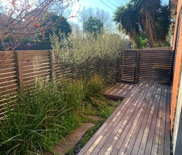 1/92 Glen Huntly Road, Elwood VIC 3184 - Apartment For Rent | Domain - Photo 3