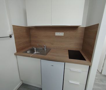 Location Appartement 1 pièce 17m² LILLE 59000 - Photo 4