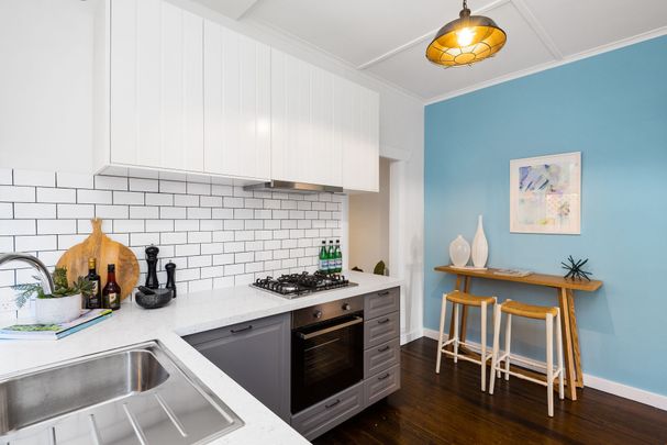 Gorgeous Ground Floor Apartment – A Must To Inspect - Photo 1