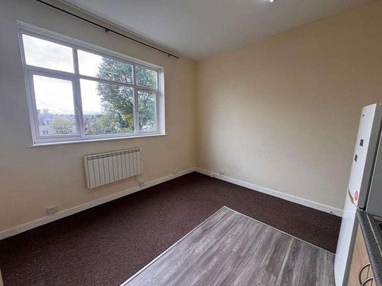 Eldon Park, London, SE25 - Photo 1