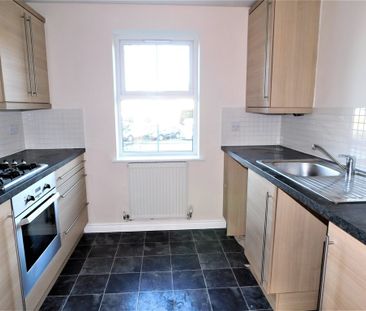 2 bedroom apartment to let - Photo 4