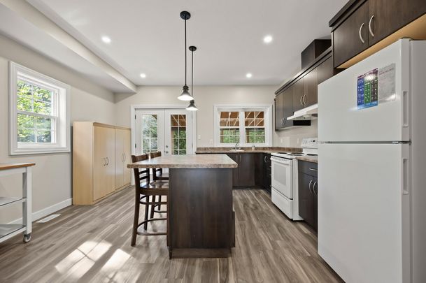 53 College Avenue West - Photo 1