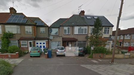 1 Bed Flat, Grange Road, HA1 - Photo 2