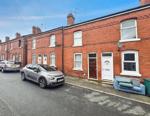 2 bedroom terraced house to rent - Photo 1