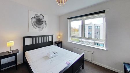 2 bedroom flat to rent - Photo 4