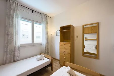 Carrer de Carbonell, Barcelona, Catalonia 08003 - Photo 2