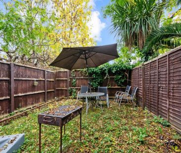 3 bedroom apartment to rent - Photo 2