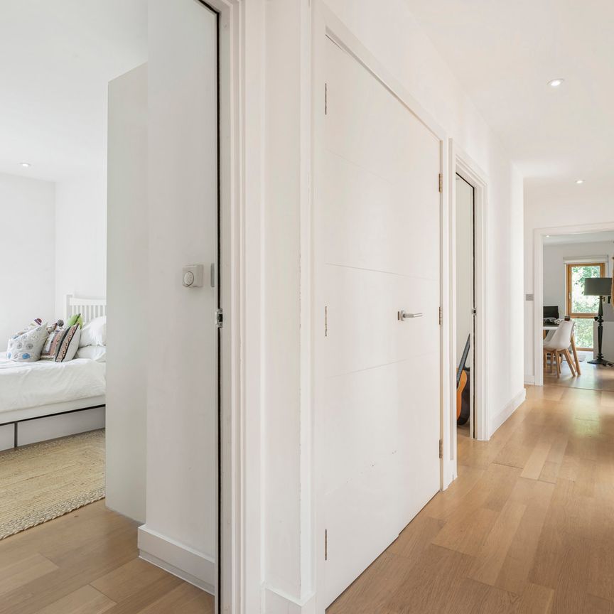 Aumbrey Apartments, Eastway, Hackney, London, E9 5HE - Photo 1