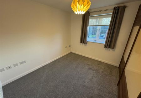 Golden Orchard, Halesowen, West Midlands - Photo 4