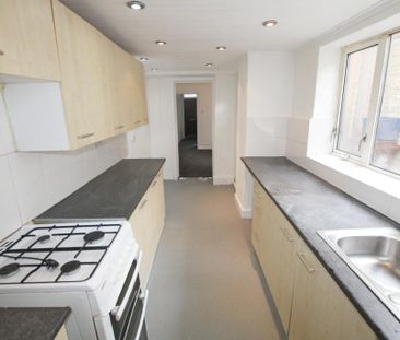 2 bedroom terraced house to rent - Photo 6